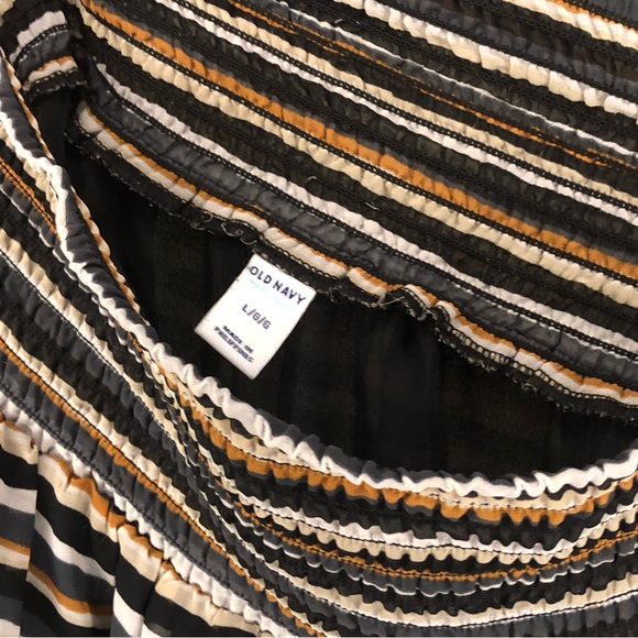 Short Striped Lightweight Skirt Size Large, elastic waist- Old Navy - Picture 3 of 4